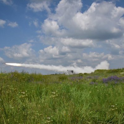 УСПІШНІ ВИПРОБУВАЛЬНІ ПУСКИ РЕАКТИВНИХ СНАРЯДІВ КАЛІБРУ 122 ММ «ТАЙФУН-1» ДО РСЗВ «ГРАД»